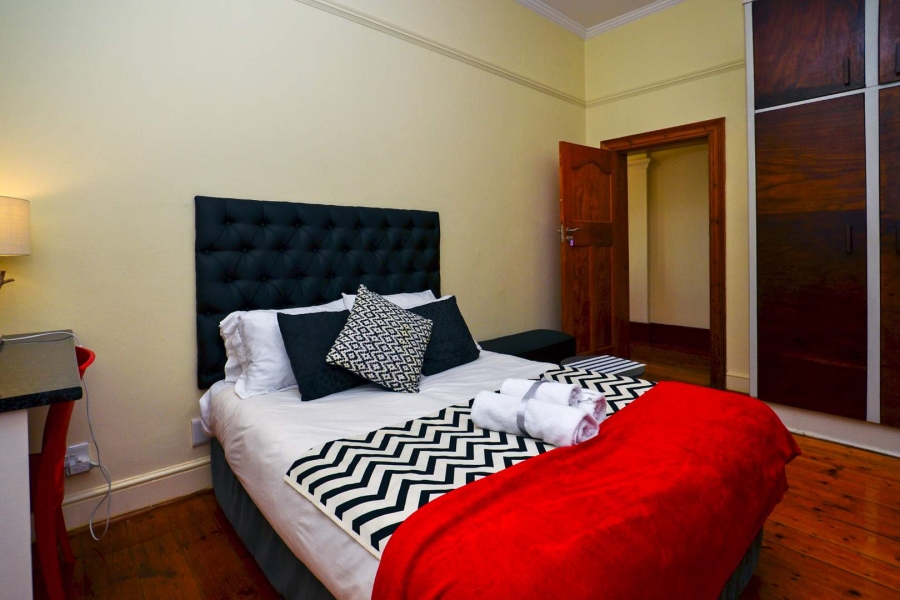 To Let 0 Bedroom Property for Rent in Green Point Western Cape
